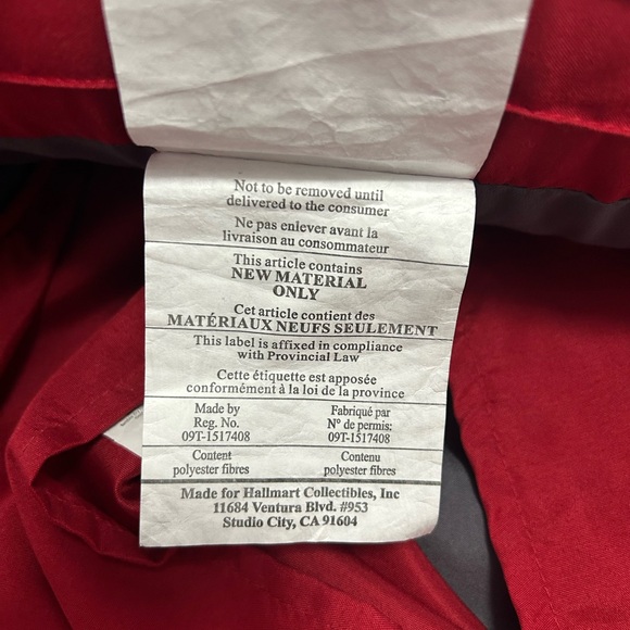 Red and gray 3pc bundle decorative pillow with 2 matching square shams 27”X 27” - Picture 14 of 15